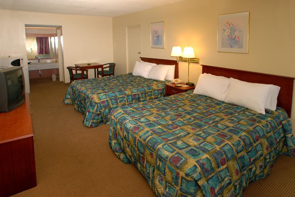 M Star Norfolk Virginia Beach Phòng bức ảnh